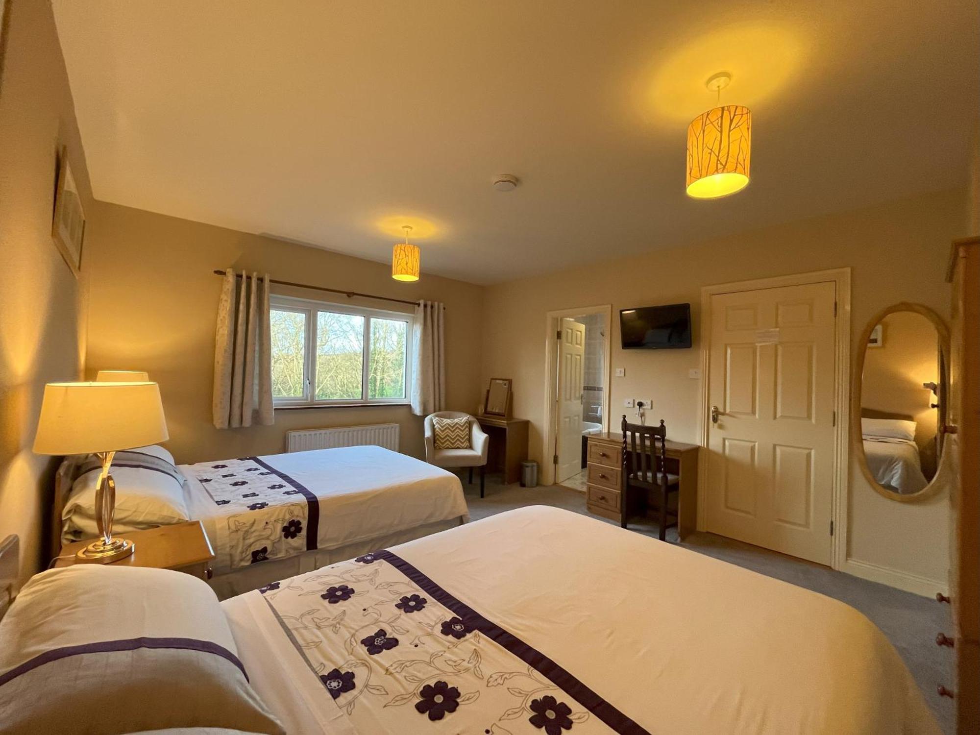 Pk Lodge Bed And Breakfast Skibbereen Exterior foto