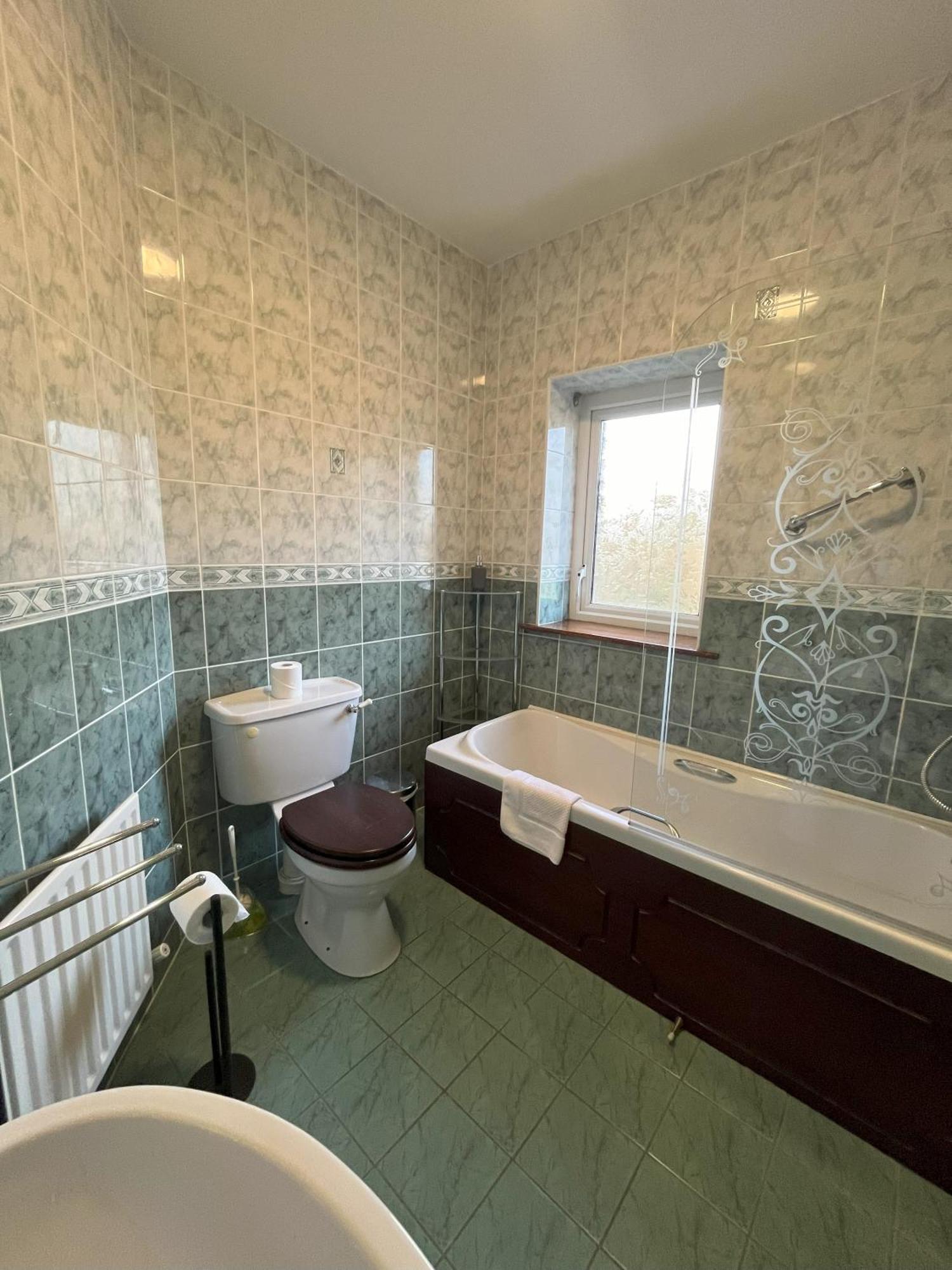 Pk Lodge Bed And Breakfast Skibbereen Exterior foto